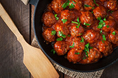 meatballs-sweet-sour-tomato-sauce-56717587